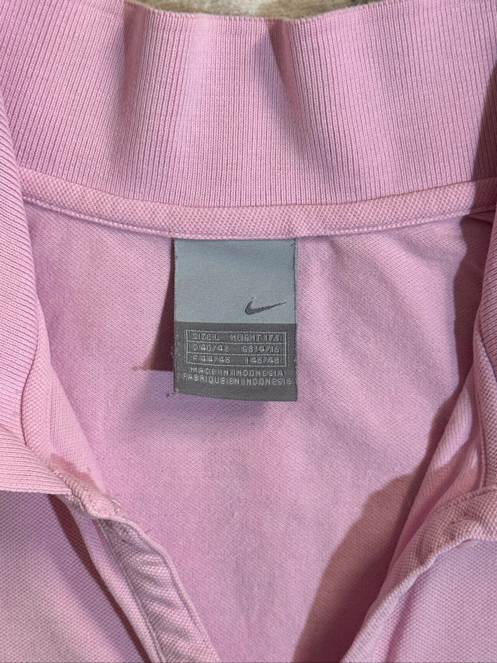 Vintage Embroidered Pink Nike Women's Polo – photo 3